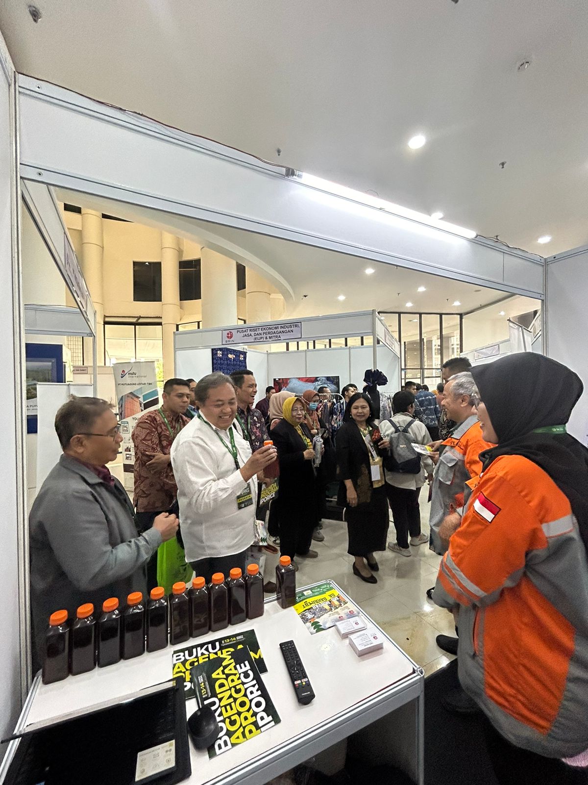 ARKHE exhibition